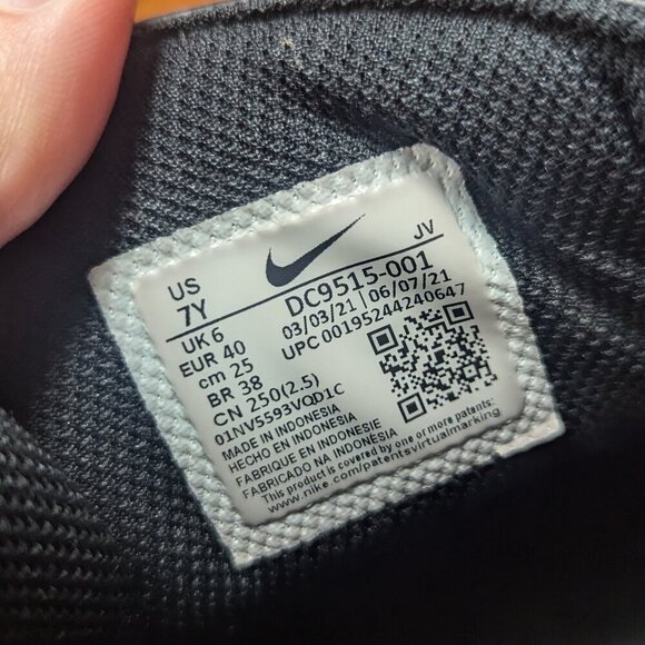 Nike Air Max Goaterra 2.0 Boot Women 8.5, Y 7 Mid Triple Black DC9515-001 - Picture 5 of 9